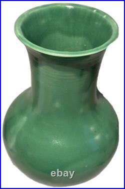 1987 Walter Yovaish New York Large Jade Green Studio Art Pottery Ceramic Vase