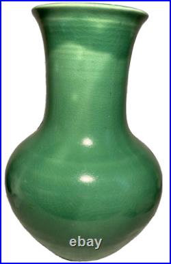 1987 Walter Yovaish New York Large Jade Green Studio Art Pottery Ceramic Vase