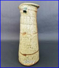 (1) Signed ROBERT BRISCOE Iron Glaze Ceramic Studio Art Pottery Vase