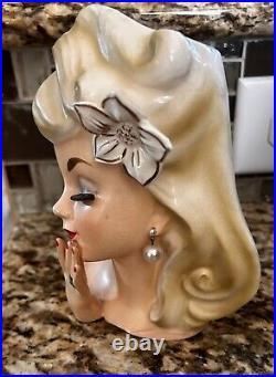 6 3/4 Inch Velco 3747/L Lady With Flower In Hair Head Vase