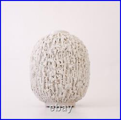 A White Hedgehog vase Chamotte Gunnar Nylund Rörstrand