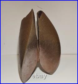 Bizen sculptural vase by famous artist Fumio Kawabata, Japanese modern pottery