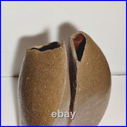 Bizen sculptural vase by famous artist Fumio Kawabata, Japanese modern pottery Bizen sculptural vase by famous artist Fumio Kawabata, Japanese modern pottery