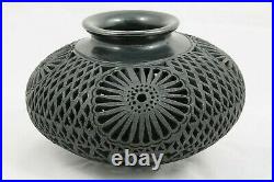 Black Ceramic/Pottery Vessel Mexican Fine Folk Art Oaxaca Signed Collectible