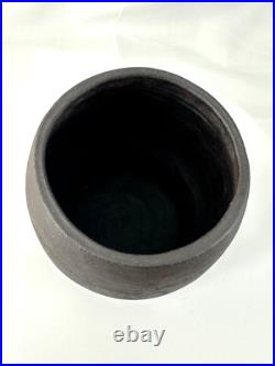 California Erin McGuiness Art Studio Pottery Vase Ceramic Matte Black Wash Glaze