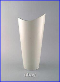 Hilkka-Liisa Ahola (1920-2009) for Arabia. Vase in glazed ceramic, 1960s