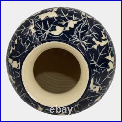 Ken Tracy 2006 Studio Art Pottery Blue White Luffa Hand Made Ceramic Vase 401