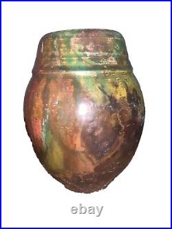 Modern Raku Signed Green Glaze Pottery Vase 7.25T 5.5Diam Body