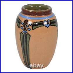 North Dakota School of Mines 1939 Hand Made Art Deco Pottery Ceramic Vase