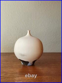 Rose Cabat Pottery Feelie Vase Creamy White Onion