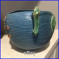 Roseville Art Pottery Blue Bushberry Double Handle Bowl Urn 411-6