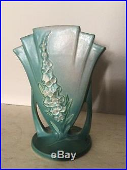 Roseville Art Pottery Foxglove Vase 47-8
