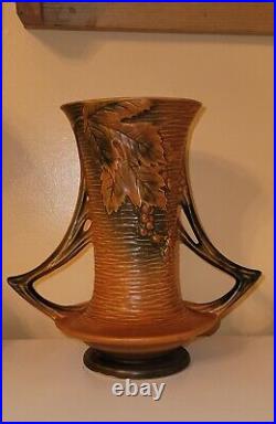 Roseville Bushberry Russet 1941 Vintage Art Pottery Ceramic Vase 34-8 MCM Handle