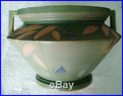 Roseville LARGE vintage Futura art deco jardiniere, 616-10