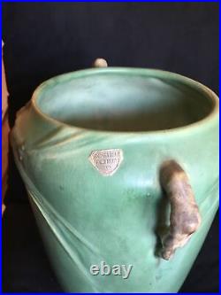 Roseville Pottery Pine Cone Vase Green (709-10)