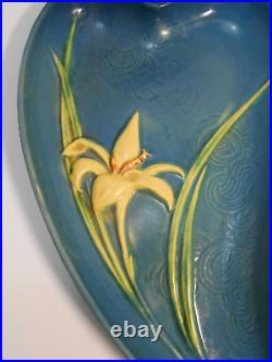 Roseville Pottery Zephyr Lily Tray, Shape 477-12