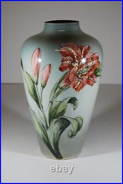 Santa Barbara Ceramic Design Vase Tulip Design Motif (c 370)