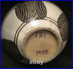 Signed Australian Pottery John Bosco Tipiloura 1977 Aboriginal Tiwi Islands Bowl