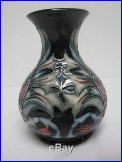 Signed William Moorcroft Snakehead 6 1/4 Art Pottery Vase Excellent Condition