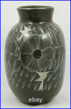 Vase Ceramic/Pottery Mexico Folk Art Collectible Home Décor Hand Painted/Made
