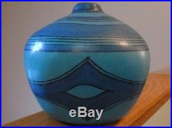Vintage Mid-Century Modern Glidden Fong Chow Gulfstream Art Pottery Vase