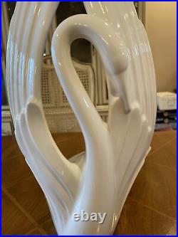 Vtg 1983 Haeger White Glossy 20 Figural Swan Ceramic Statue With Sticker Clean