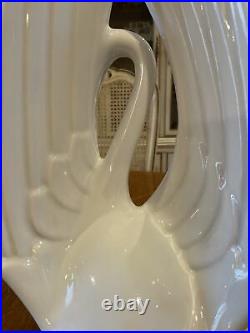 Vtg 1983 Haeger White Glossy 20 Figural Swan Ceramic Statue With Sticker Clean