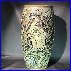 Weller 8 Woodcraft Owl Vase