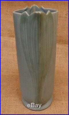 Weller Art Pottery Lily of the Valley HP Matte Bouquet LG Flower Vase 1872-1948